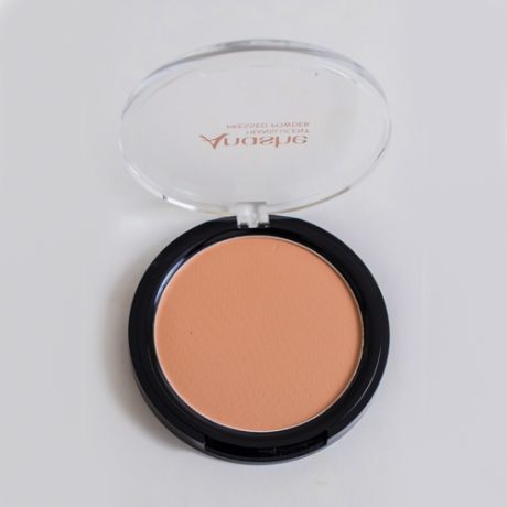 Anashe Translucent Pressed Powder Light 10g